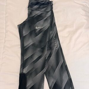 Nike Dri-Fit Black Gray Capri Leggings